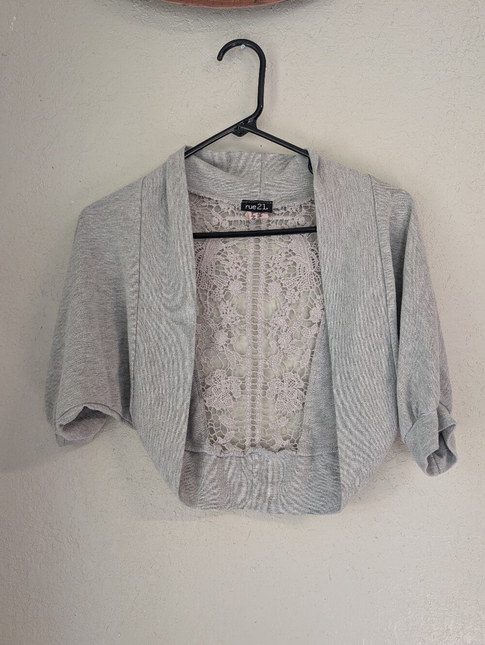 Vtg 2000s Y2K Lace-Back Cropped Shrug L Gray Bat Wing Festival Fairy Boho